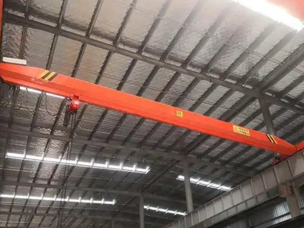 單梁行車控制箱散熱風扇接線是否影響整體性能？散熱風扇接線與單梁行車性能關(guān)系